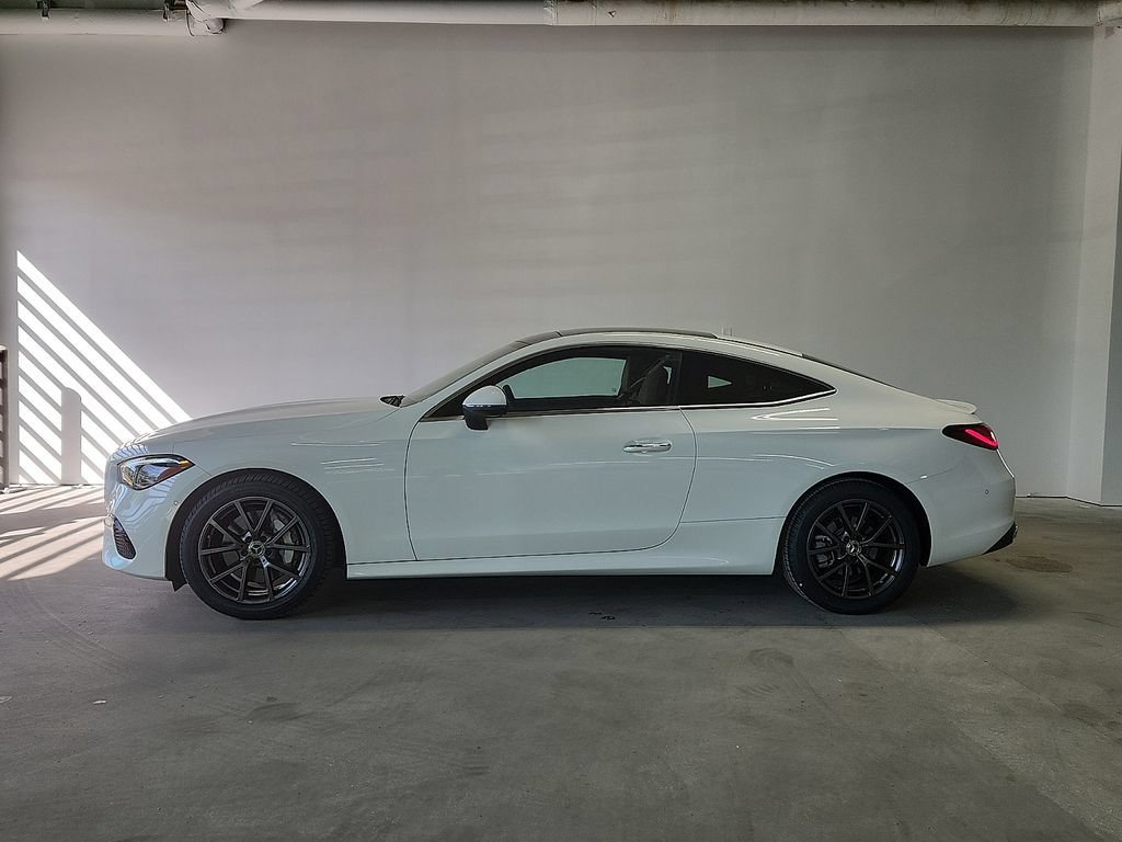 Used 2024 Mercedes-Benz CLE 300 4MATIC Coupe image 3