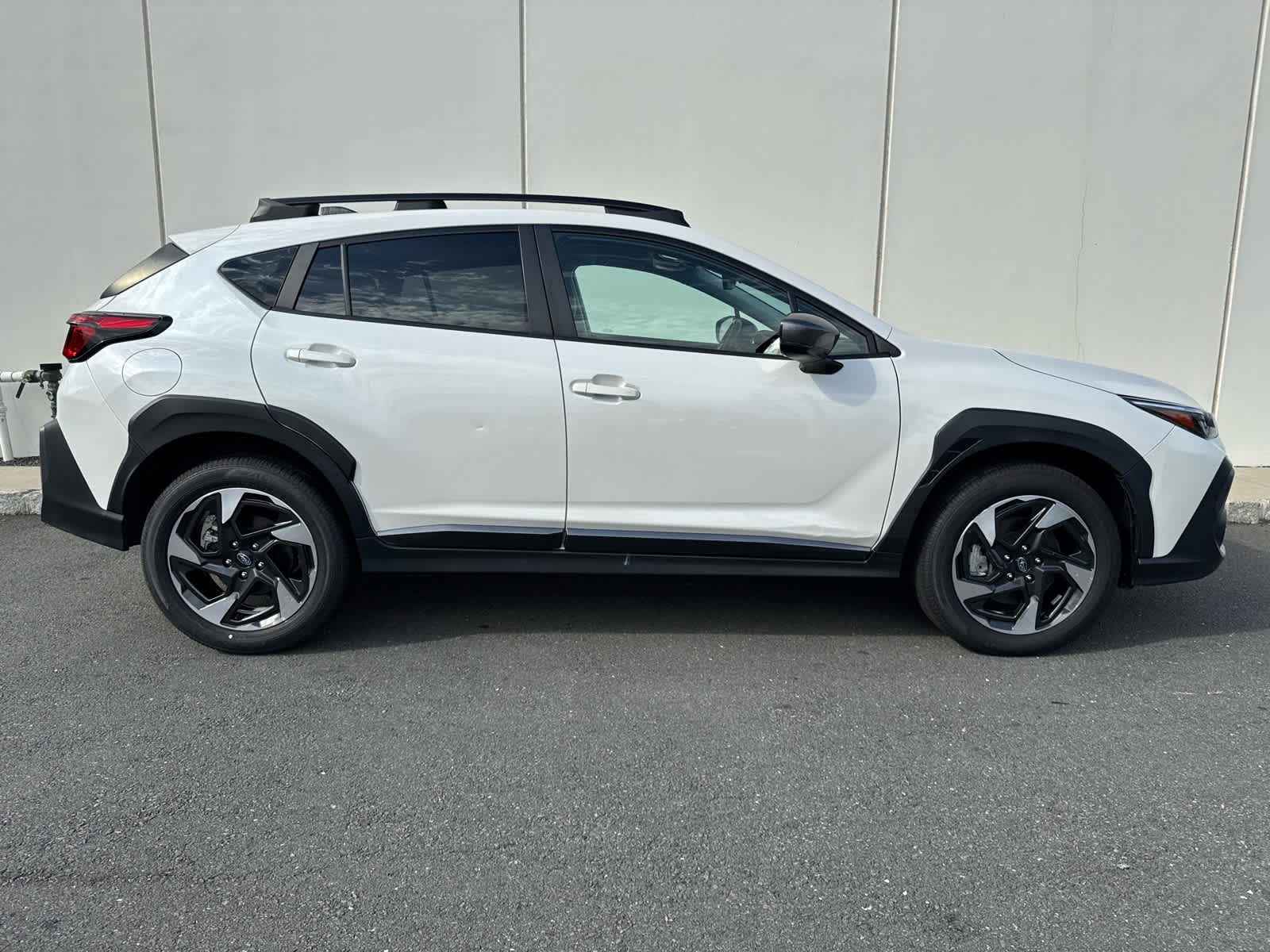 Used 2024 Subaru Crosstrek 2.5i Limited AWD/4WD image 4