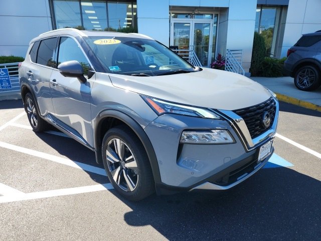 Used 2023 Nissan Rogue SL w/ SL Premium Package