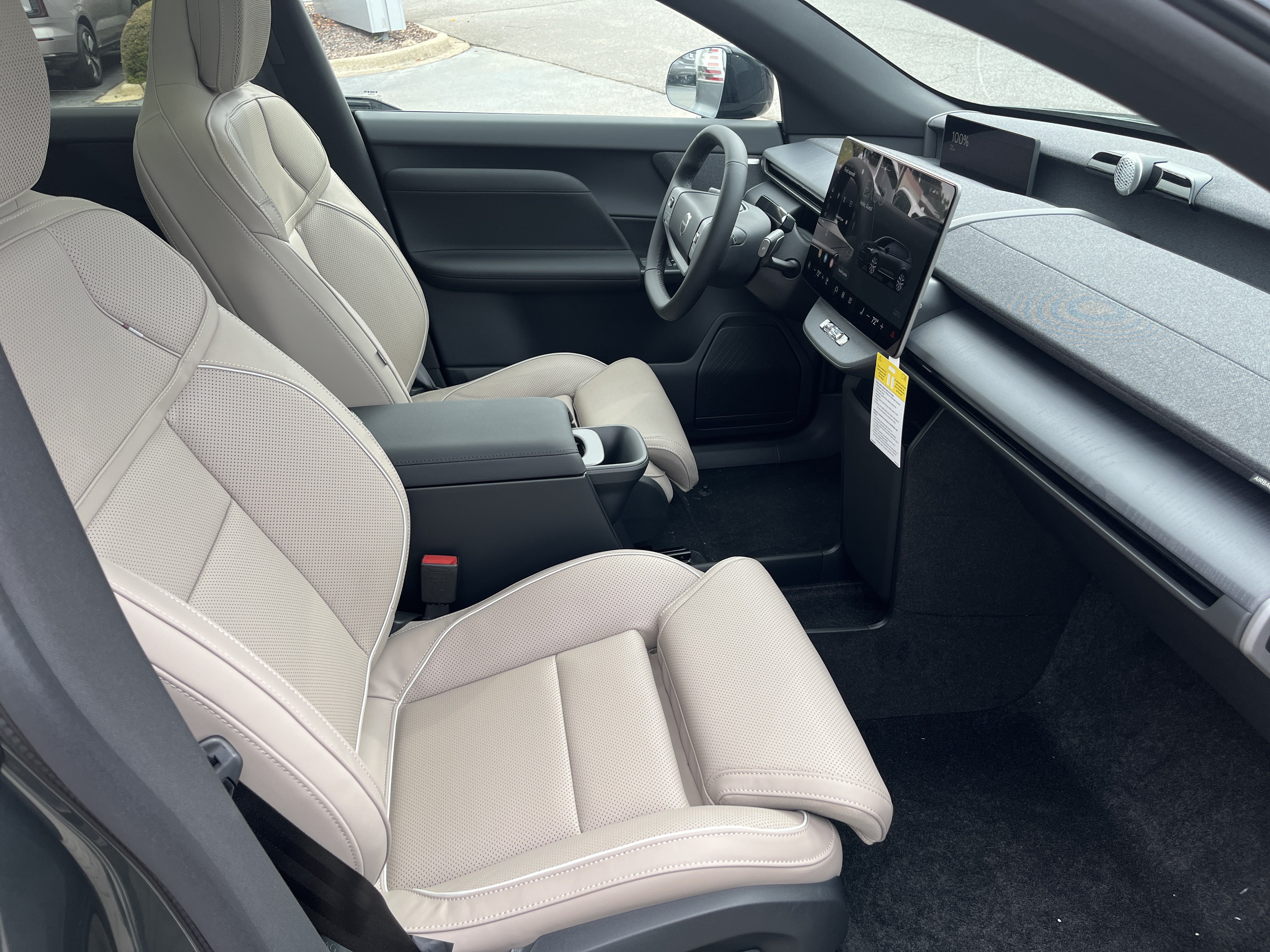 New 2027 Volvo EX60 Ultra AWD/4WD image 28