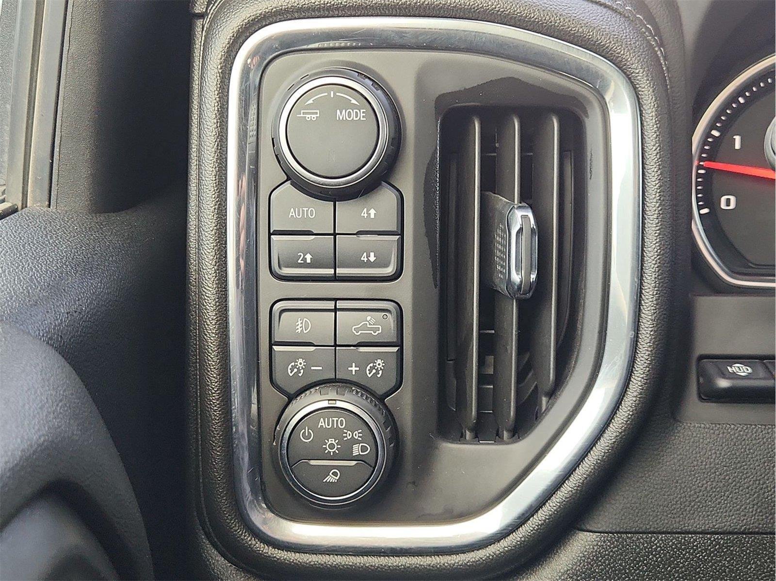 Certified 2023 Chevrolet Silverado 2500 LTZ w/ LTZ Premium Texas Edition AWD/4WD image 18