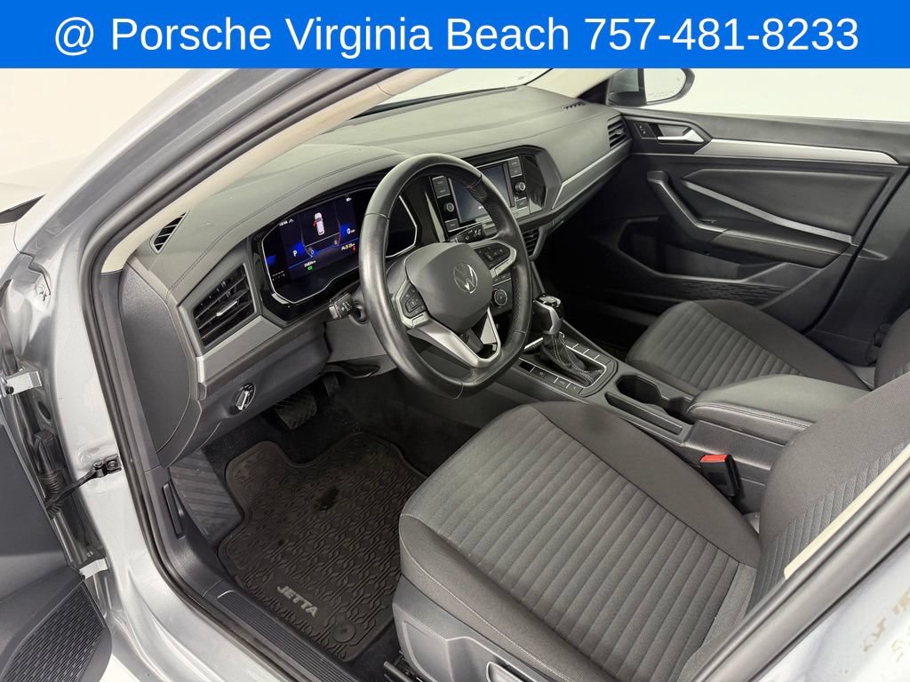 Used 2022 Volkswagen Jetta S FWD image 2