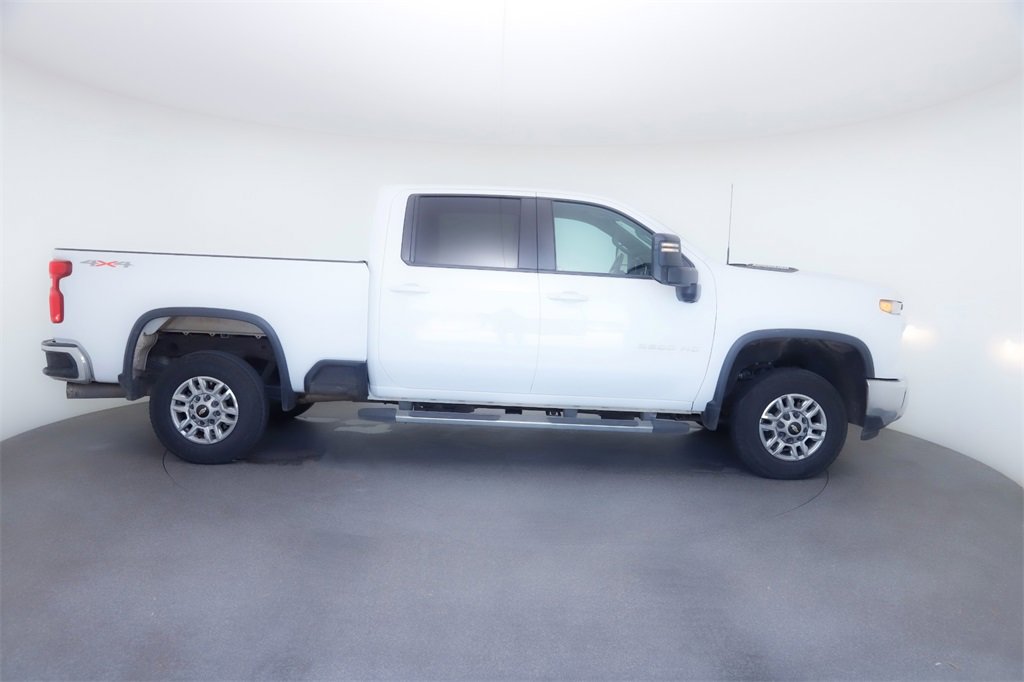 Used 2024 Chevrolet Silverado 2500 LT image 9