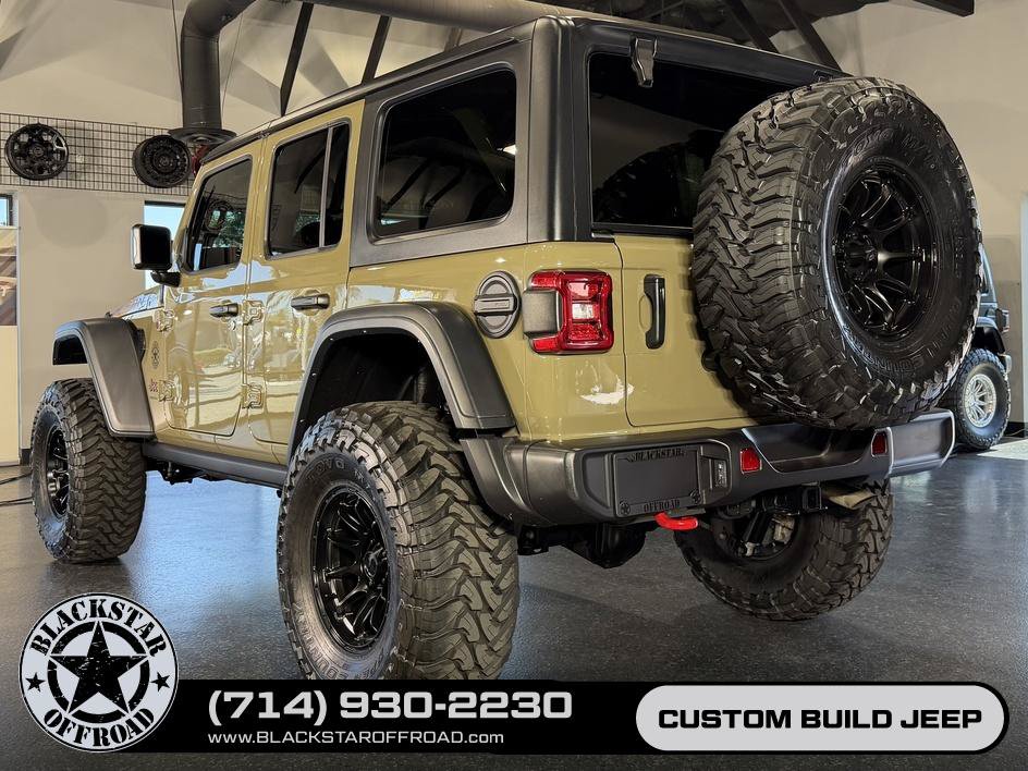 Used 2025 Jeep Wrangler Unlimited Rubicon AWD/4WD image 8