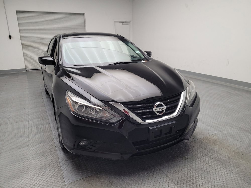 Used 2018 Nissan Altima 2.5 SR w/ SR Special Edition image 14