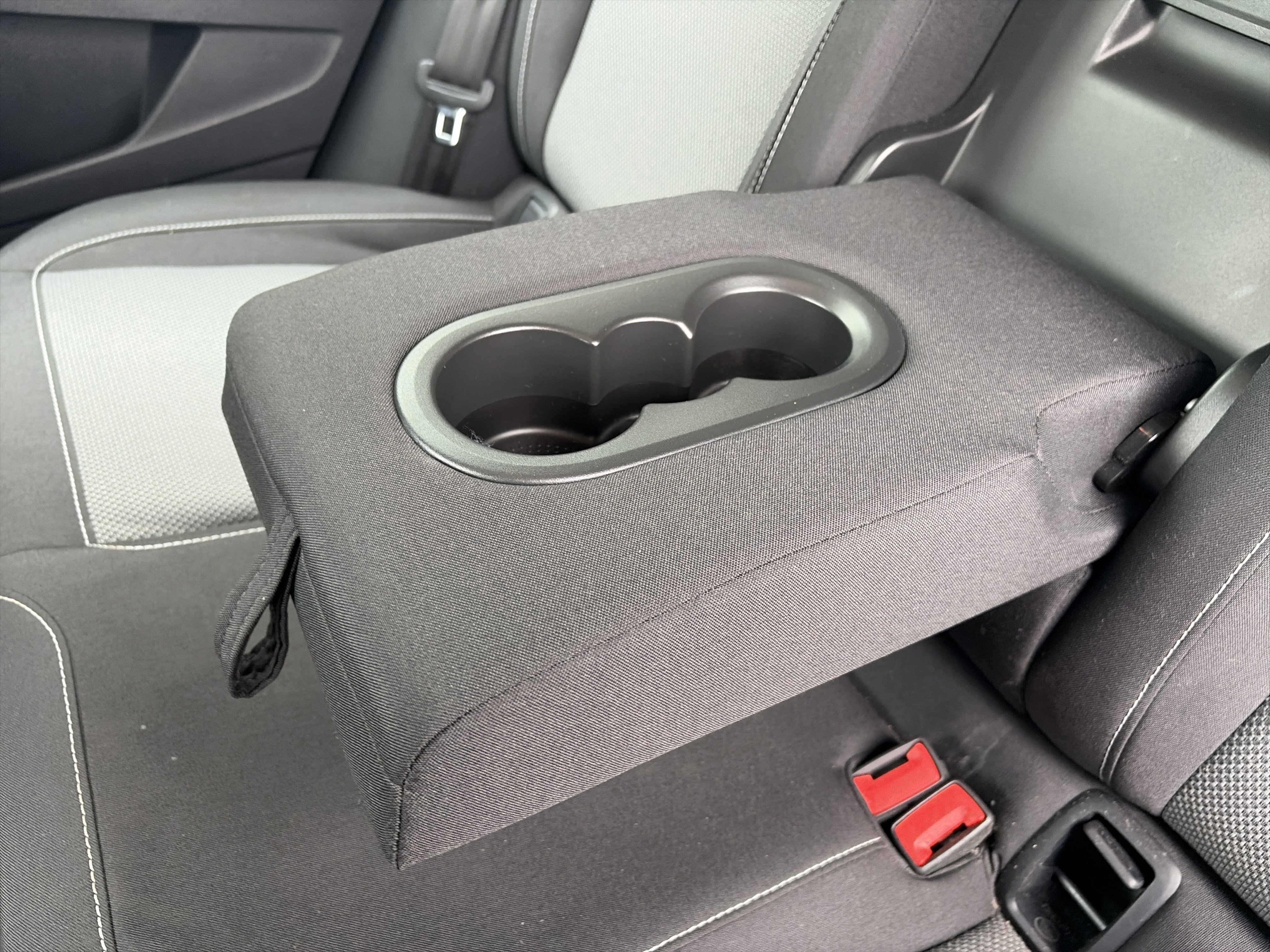 Used 2022 Volkswagen Taos S image 24