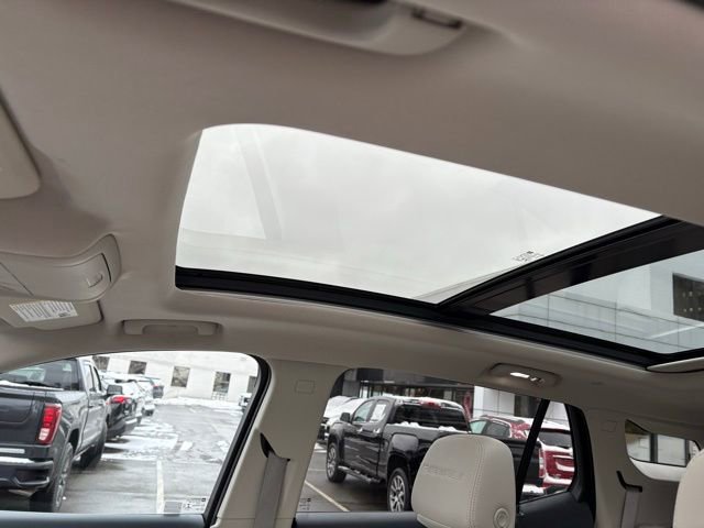 Used 2022 GMC Terrain Denali w/ Denali Premium Package image 12