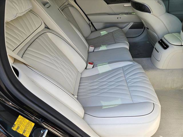 Used 2024 Genesis G90 3.5T image 17
