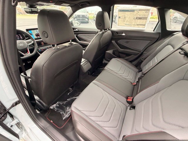 New 2027 Volkswagen Jetta GLI Autobahn FWD image 10