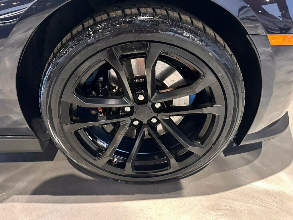 Used 2014 Chevrolet Camaro ZL1 RWD image 15