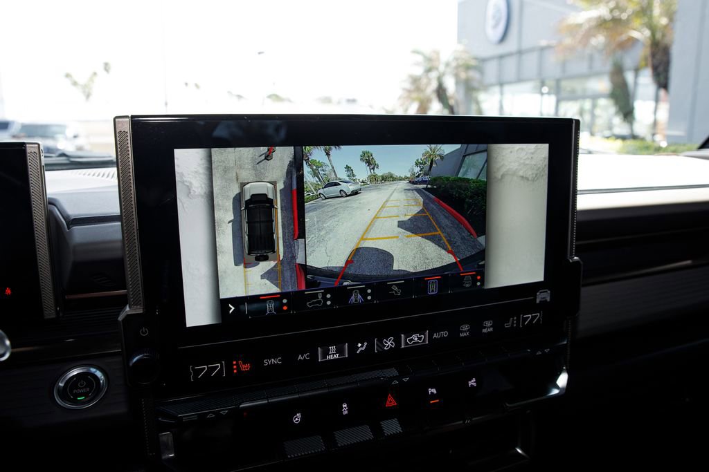 Used 2024 GMC Hummer EV 2X image 32
