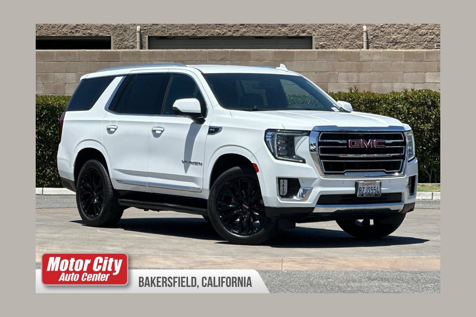 Used 2022 GMC Yukon SLT w/ SLT Luxury Package RWD image 1