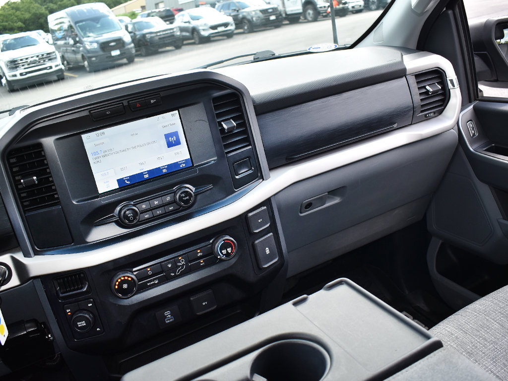 Used 2021 Ford F150 XLT AWD/4WD image 17