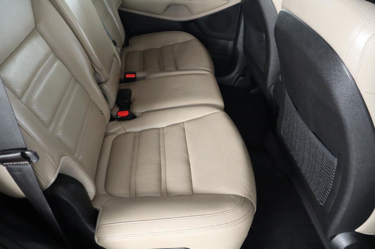 Used 2016 Kia Sorento EX image 32