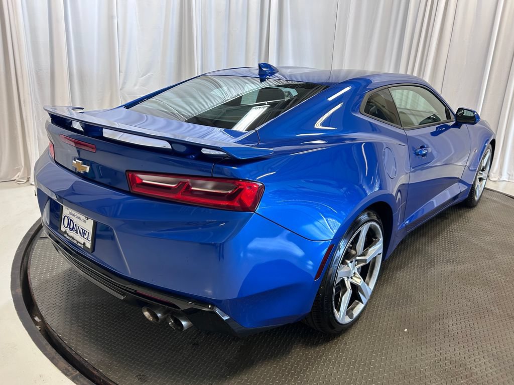 Used 2017 Chevrolet Camaro SS RWD image 27