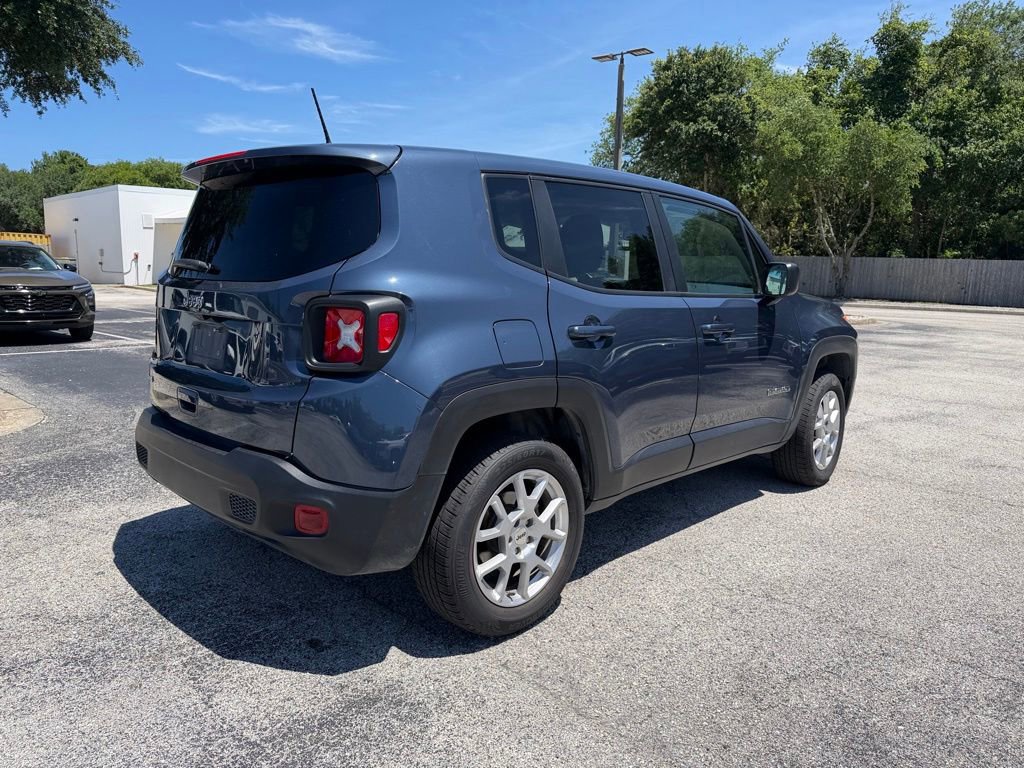 Used 2023 Jeep Renegade Latitude AWD/4WD image 8