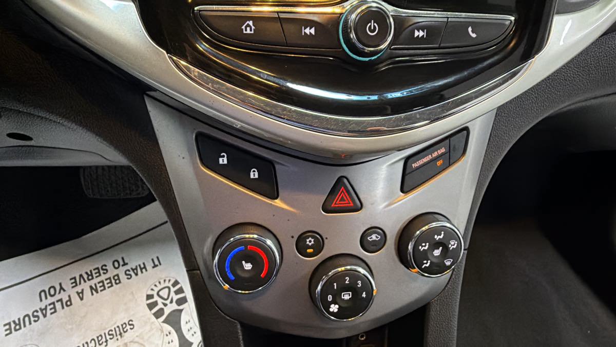 Used 2017 Chevrolet Sonic Premier FWD image 20