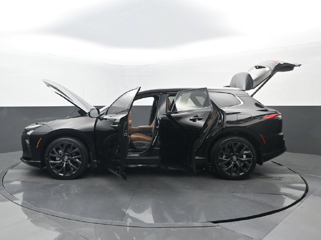 Used 2025 Toyota Crown Signia w/ Advanced Technology Package AWD/4WD image 35