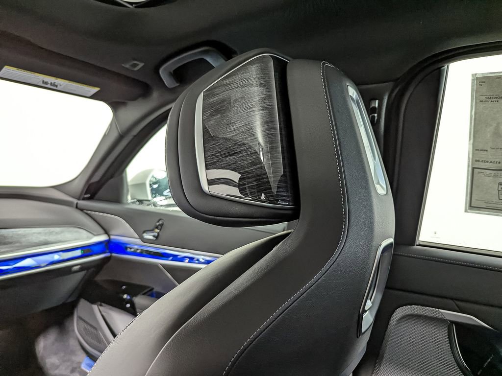 Used 2025 BMW i7 eDrive50 w/ M Sport Package image 18