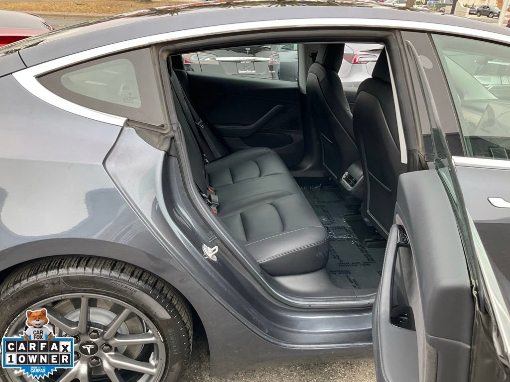 Used 2018 Tesla Model 3 Long Range RWD image 54