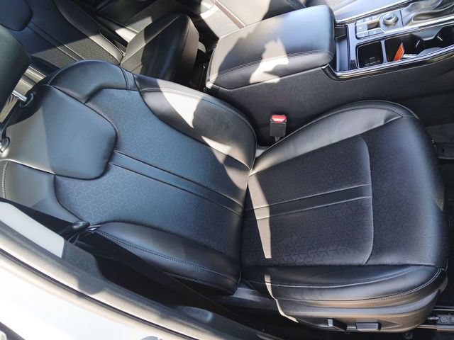 Certified 2023 Kia Sorento SX AWD/4WD image 29