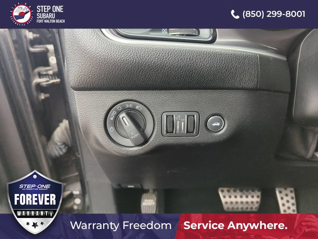Used 2019 Dodge Challenger R/T RWD image 16
