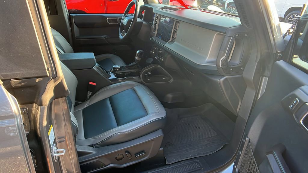 Used 2024 Ford Bronco Outer Banks image 17