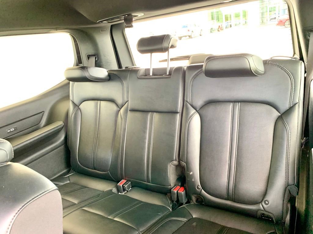 Used 2025 Jeep Wagoneer Series II w/ 8-Passenger Seating Package AWD/4WD image 22