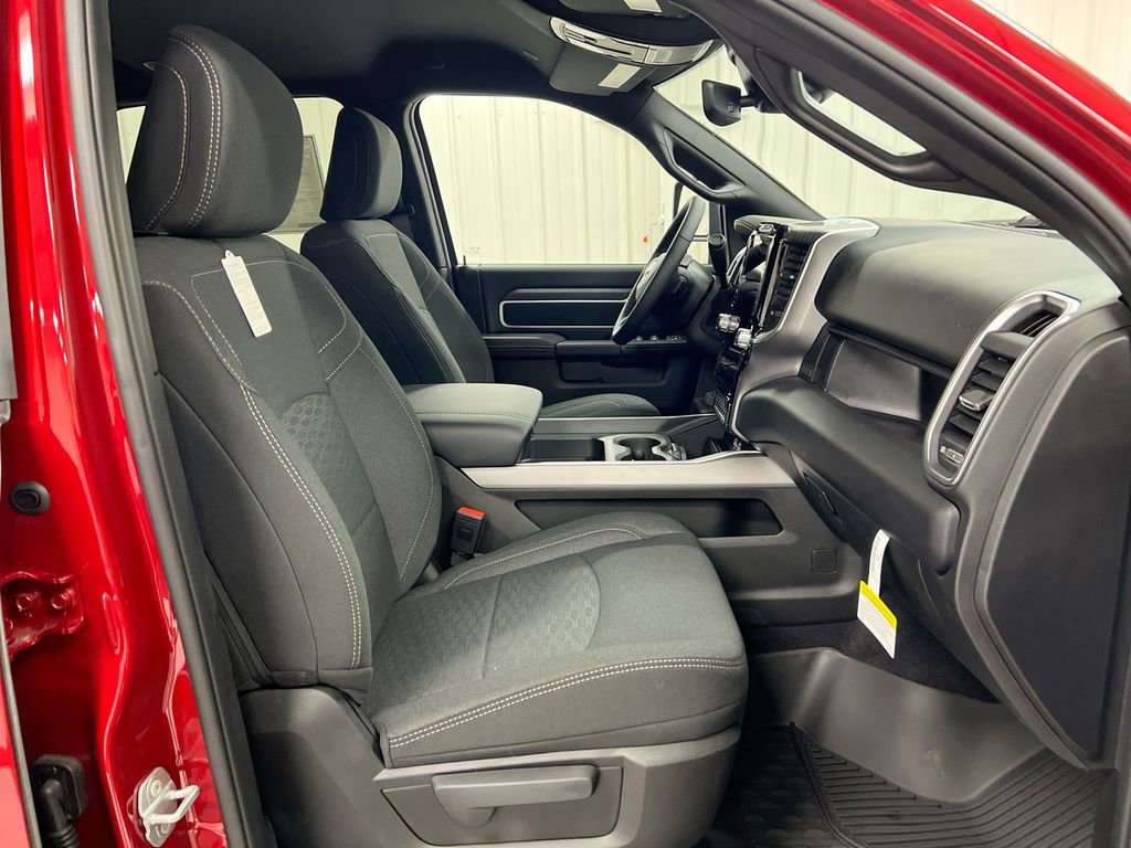 New 2026 RAM 2500 Big Horn AWD/4WD image 22