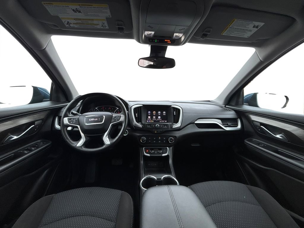 Used 2024 GMC Terrain SLE AWD/4WD image 17