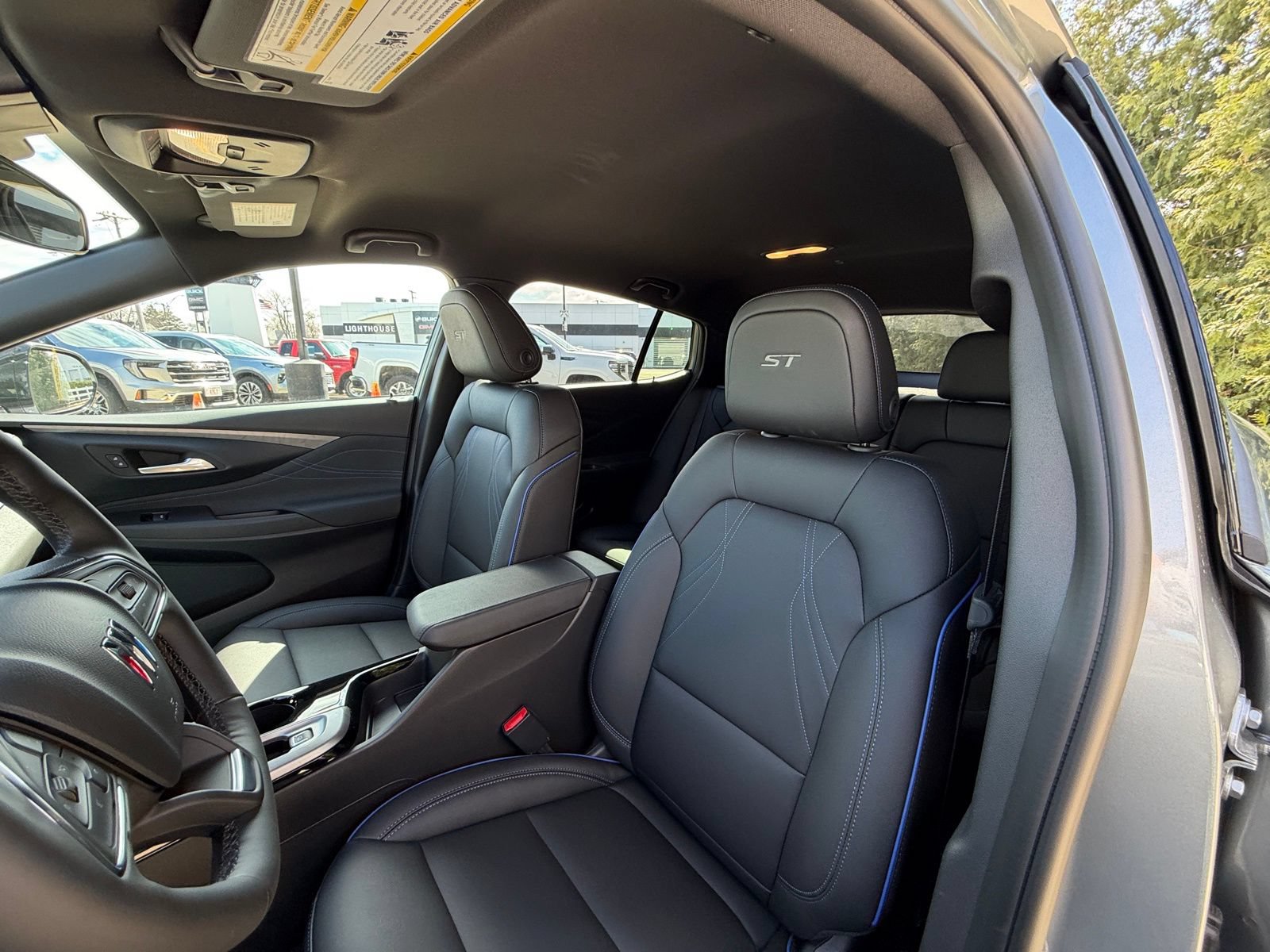 New 2026 Buick Envista Sport Touring FWD image 11
