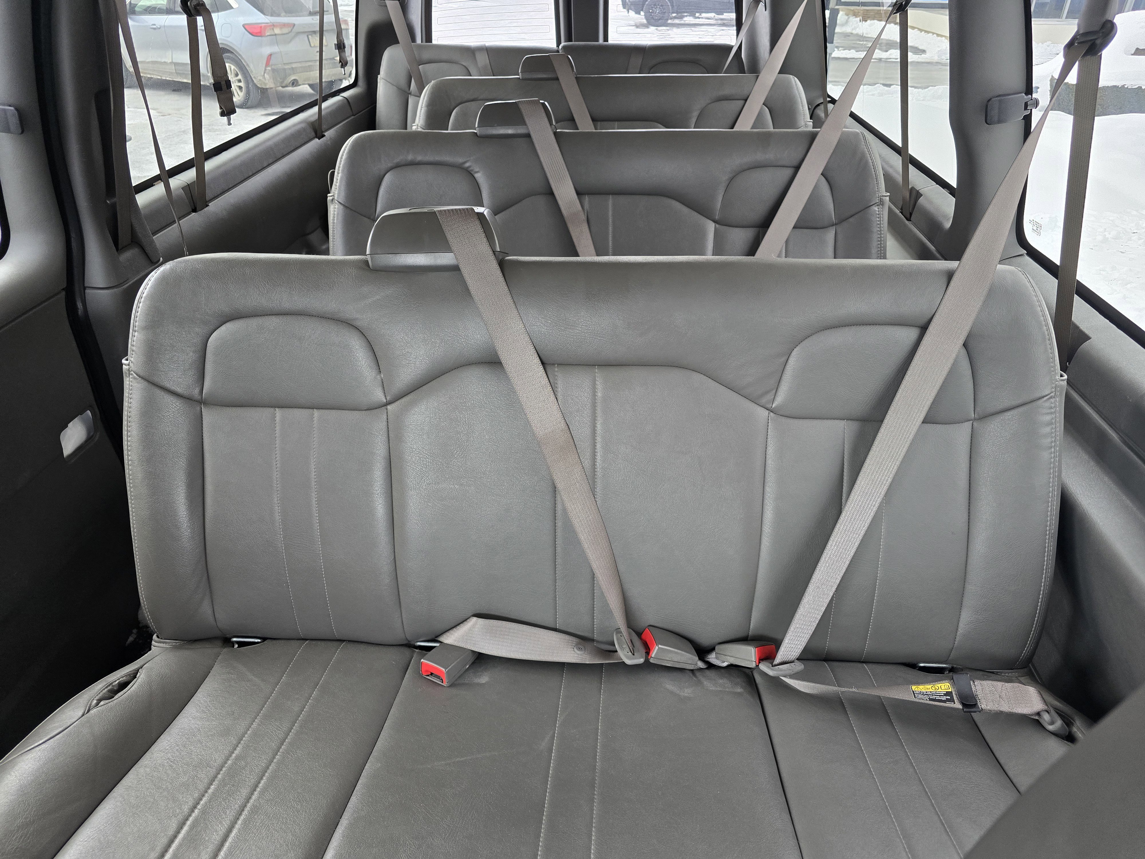 Used 2024 Chevrolet Express 3500 LS image 32