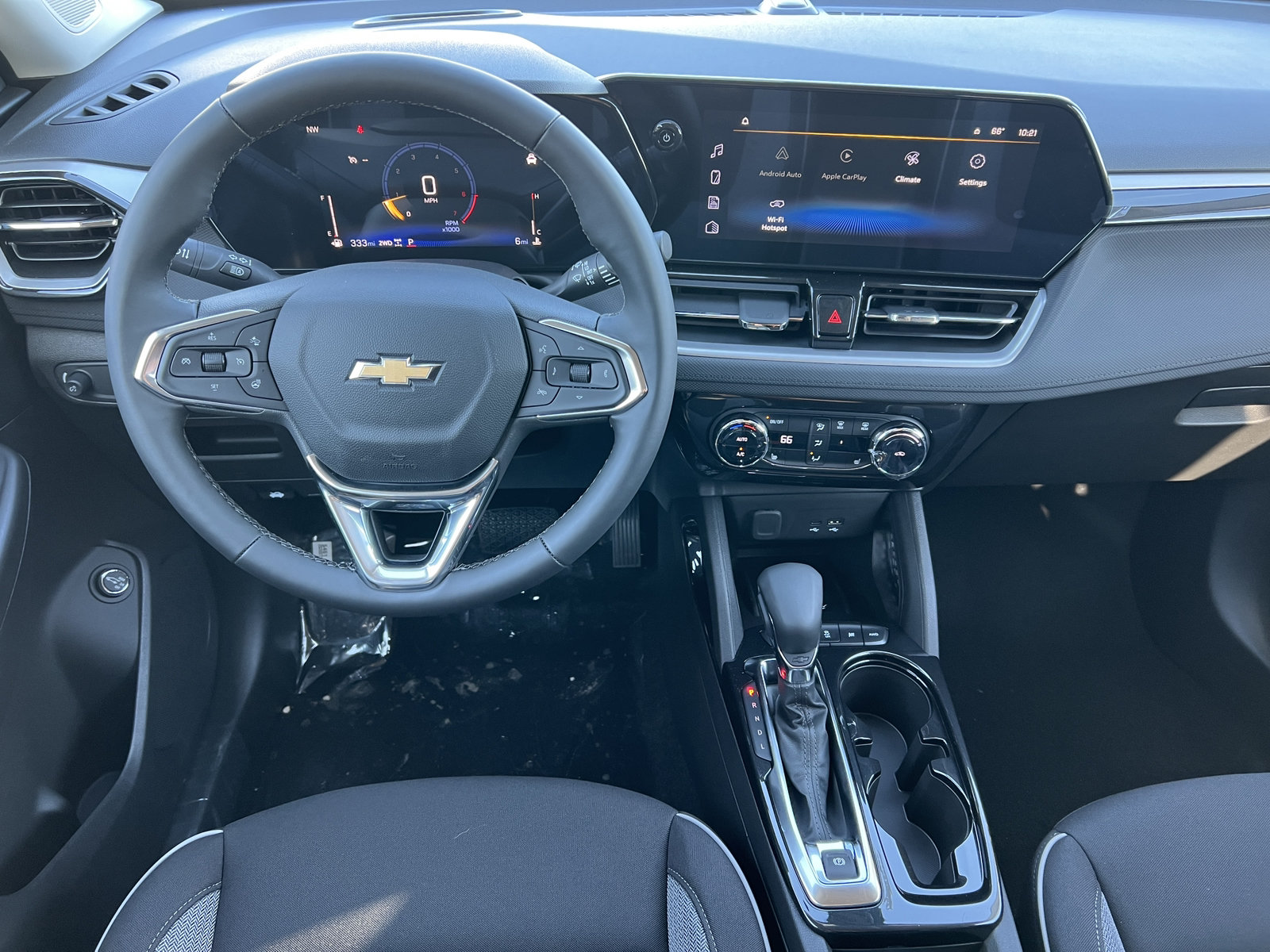 New 2026 Chevrolet TrailBlazer LT w/ Convenience Package AWD/4WD image 3