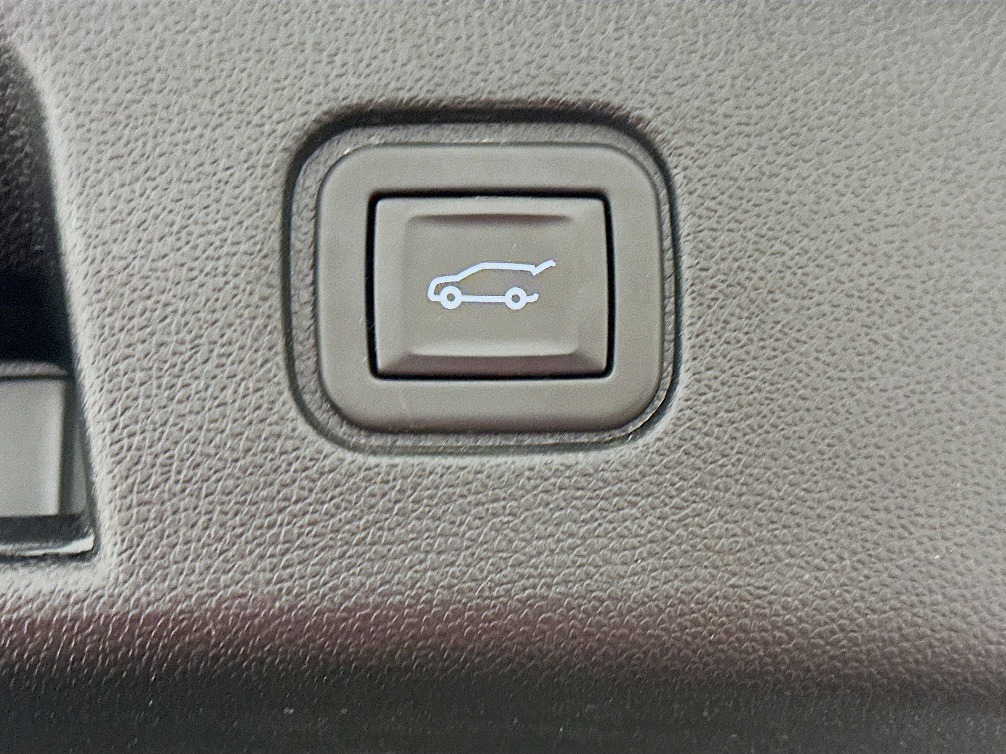 Used 2024 Chevrolet Blazer EV LT AWD/4WD image 31