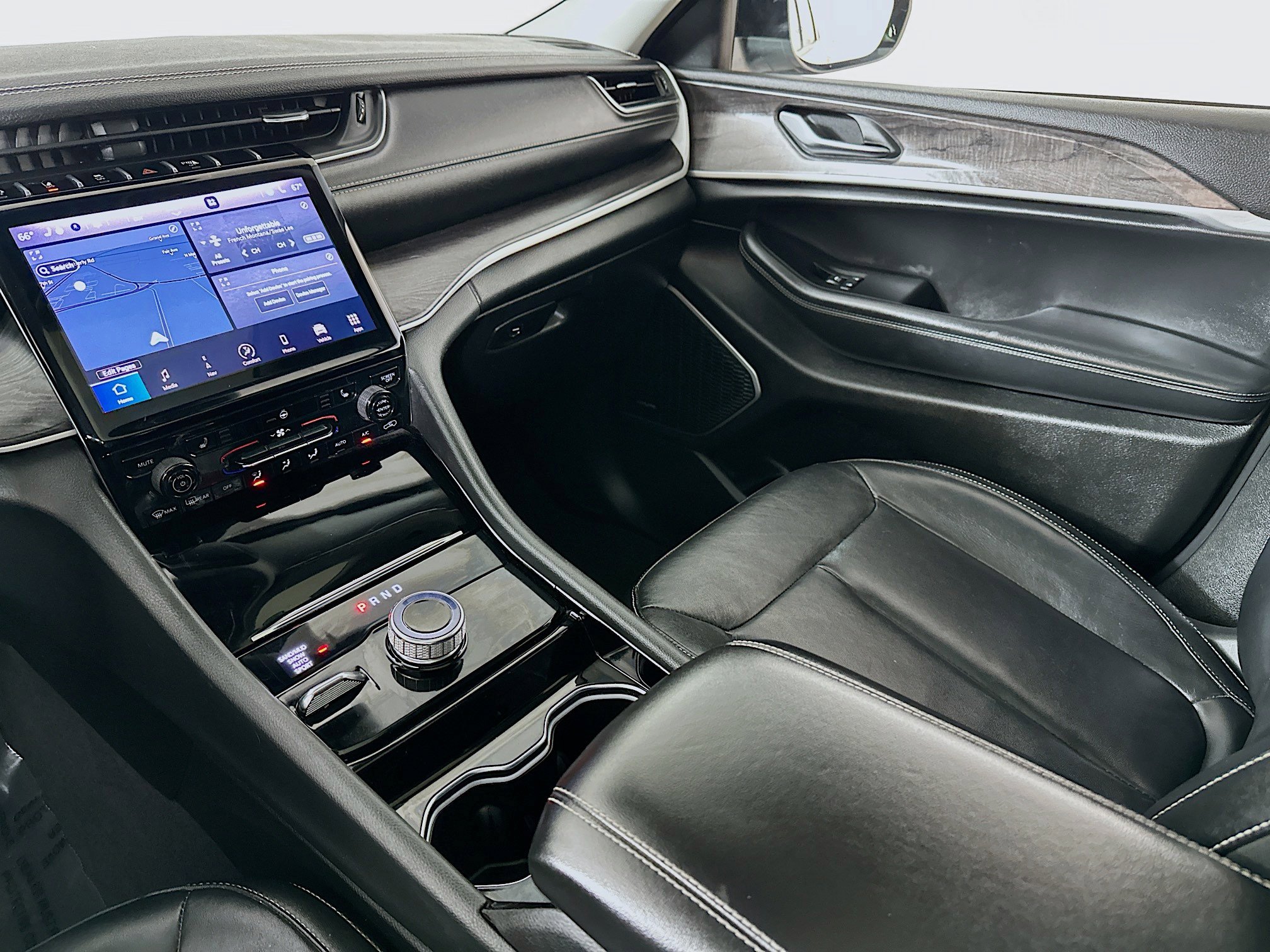 Used 2021 Jeep Grand Cherokee L Limited image 24