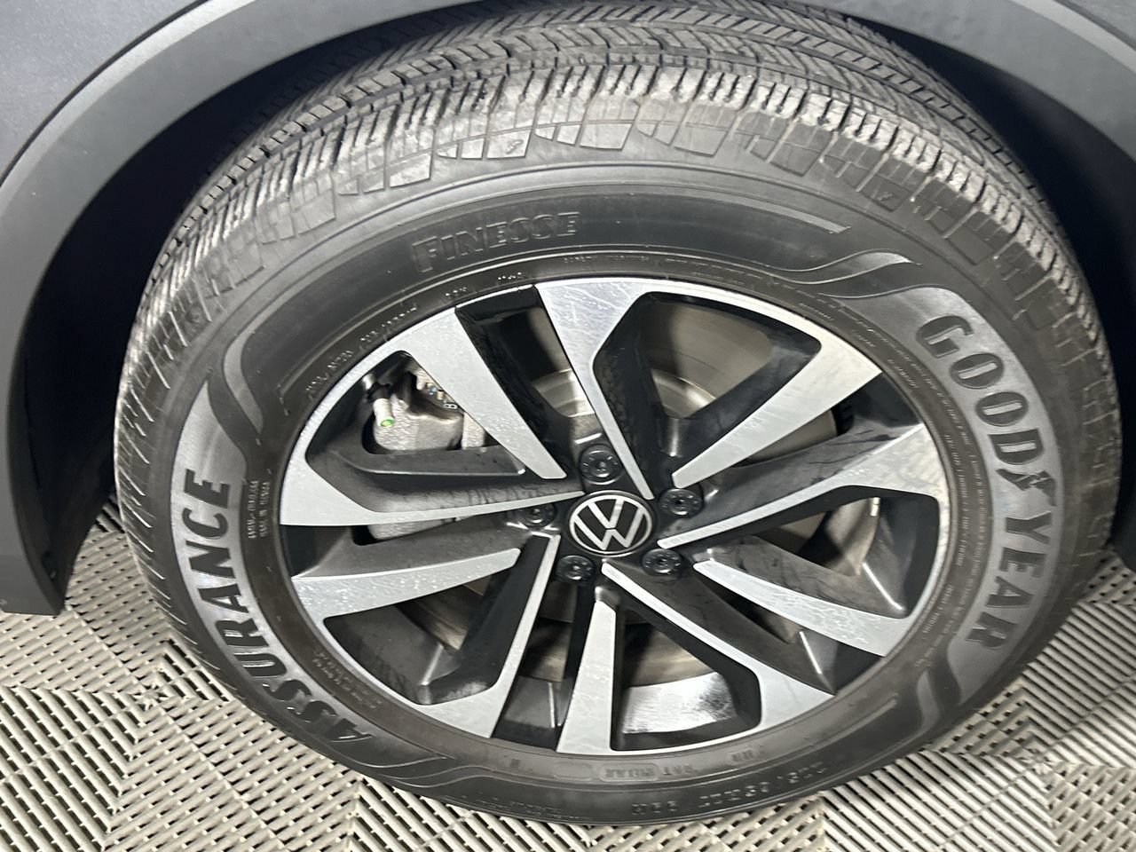 Used 2023 Volkswagen Tiguan S w/ IQ.Drive Package FWD image 10