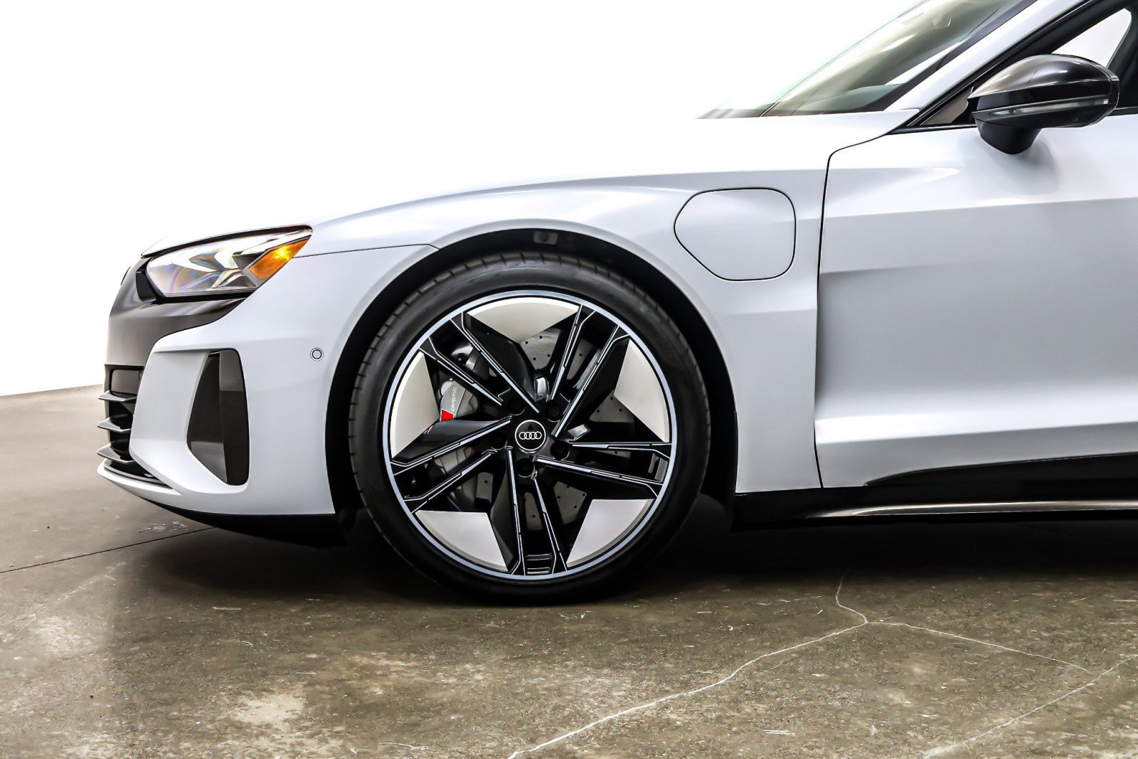 Used 2024 Audi RS e-tron GT w/ Carbon Performance Package image 11