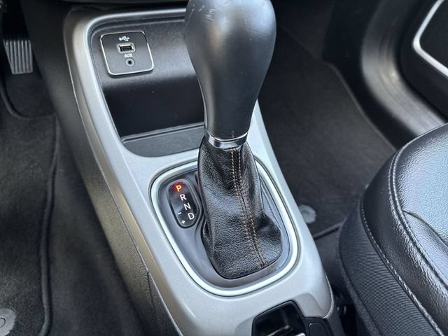 Used 2018 Jeep Compass Latitude w/ Popular Equipment Group FWD image 21