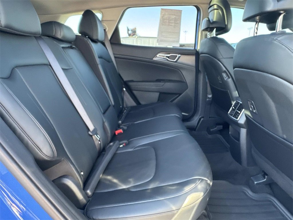 Certified 2026 Kia Sportage EX w/ EX Panorama Roof Package image 18