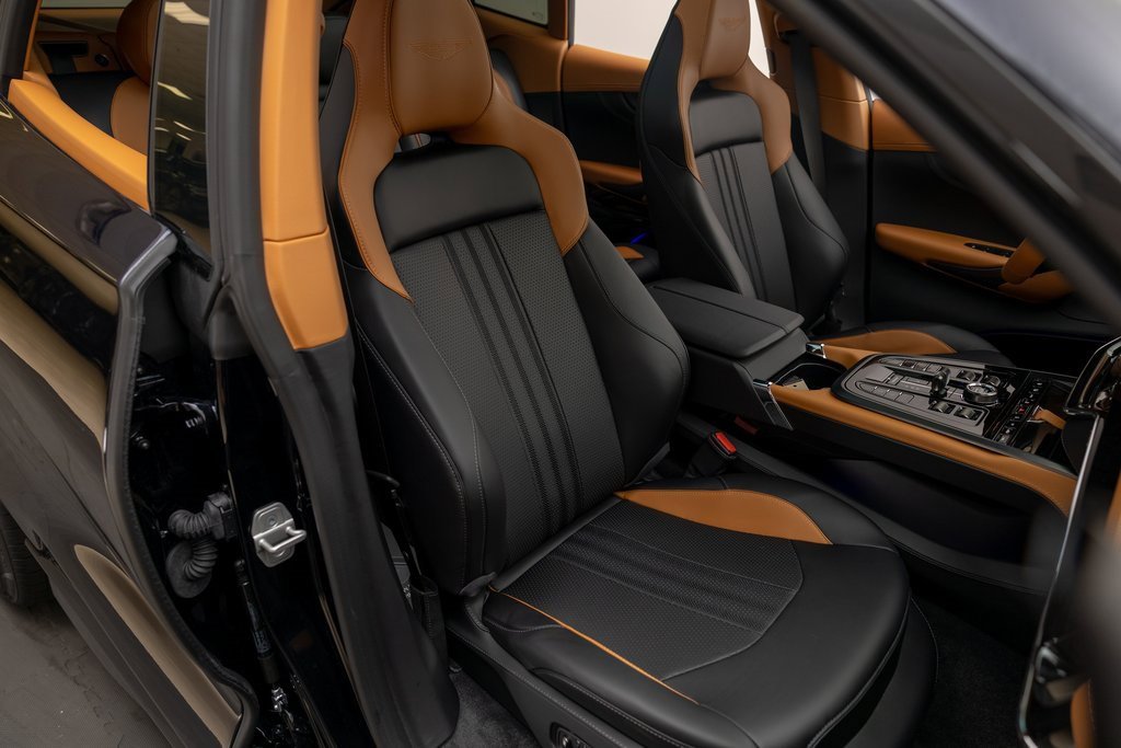 New 2025 Aston Martin DBX 707 image 26