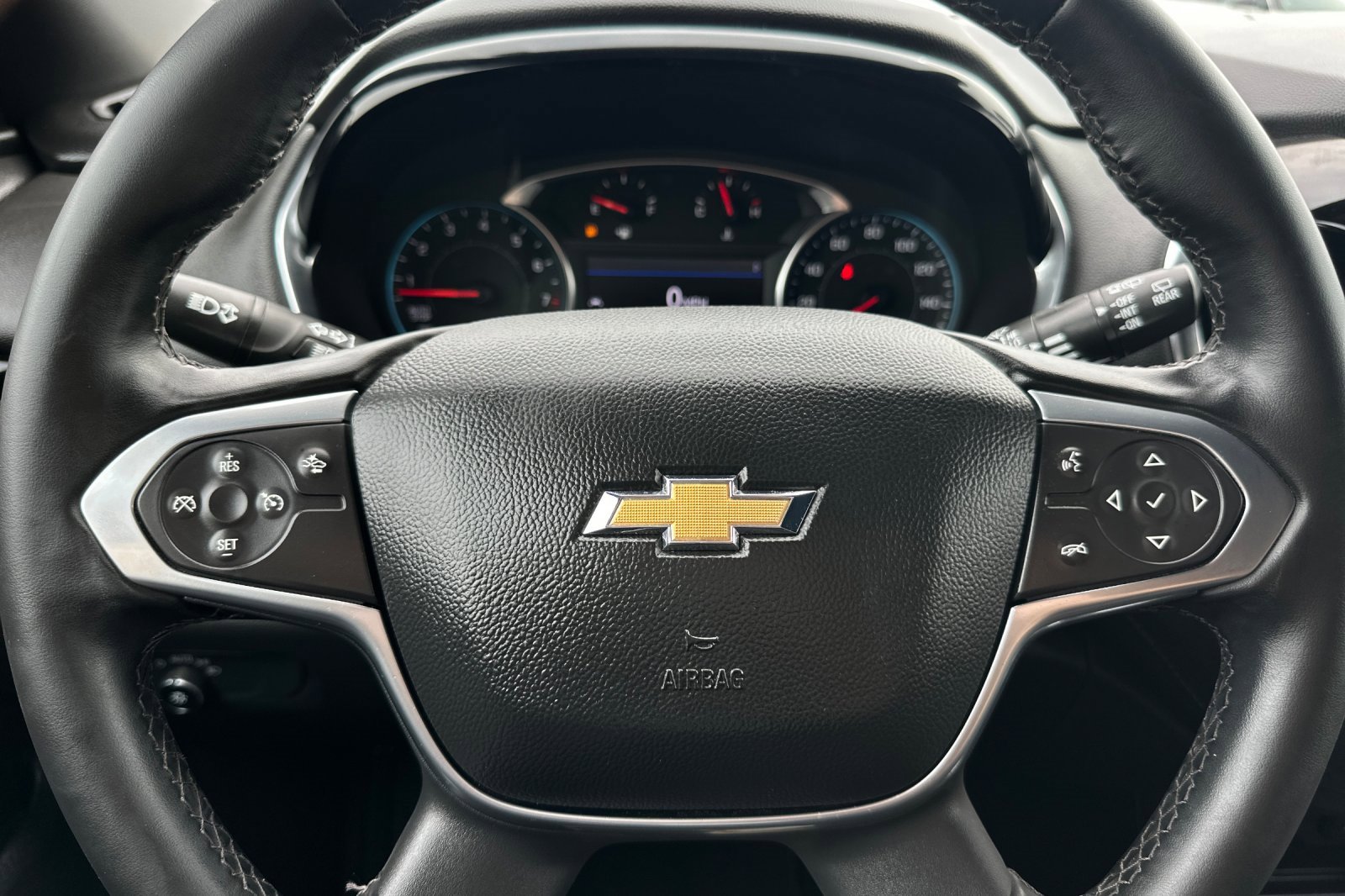 Used 2023 Chevrolet Traverse LT image 23