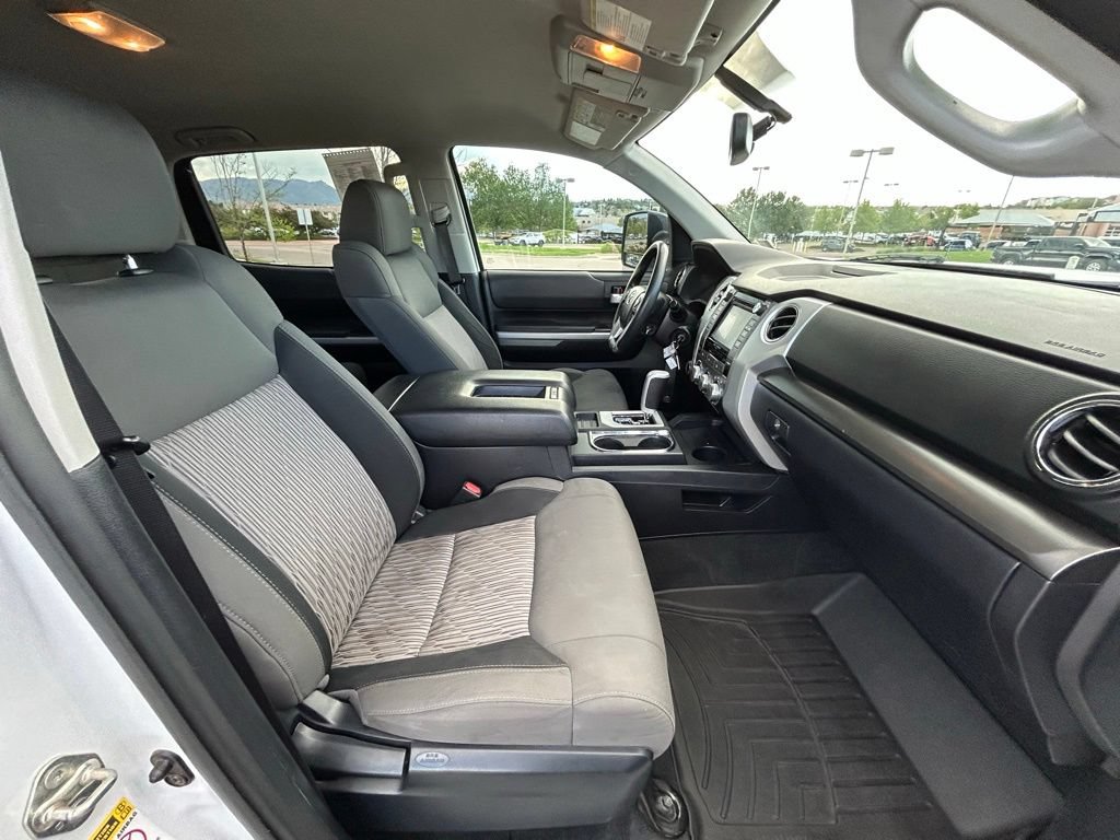 Used 2017 Toyota Tundra SR5 w/ SR5 Upgrade Package AWD/4WD image 30