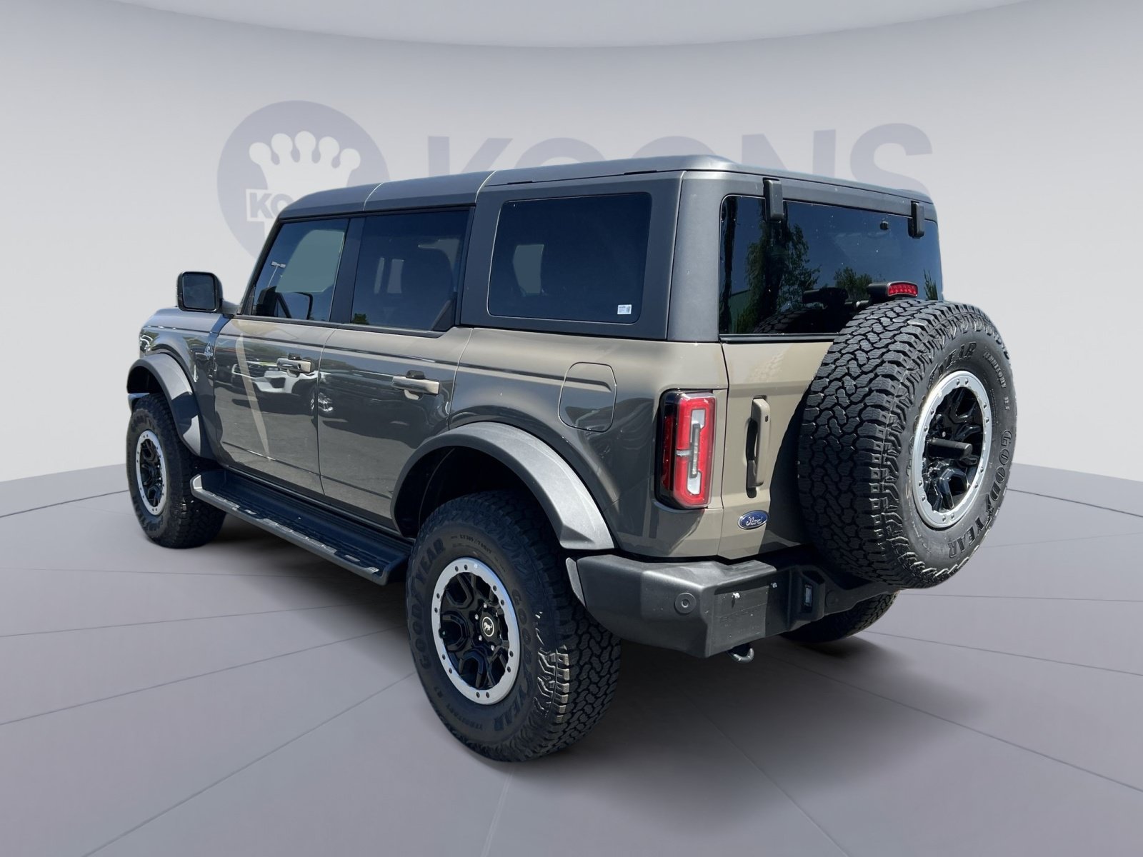 New 2025 Ford Bronco Outer Banks w/ Sasquatch Package AWD/4WD image 14