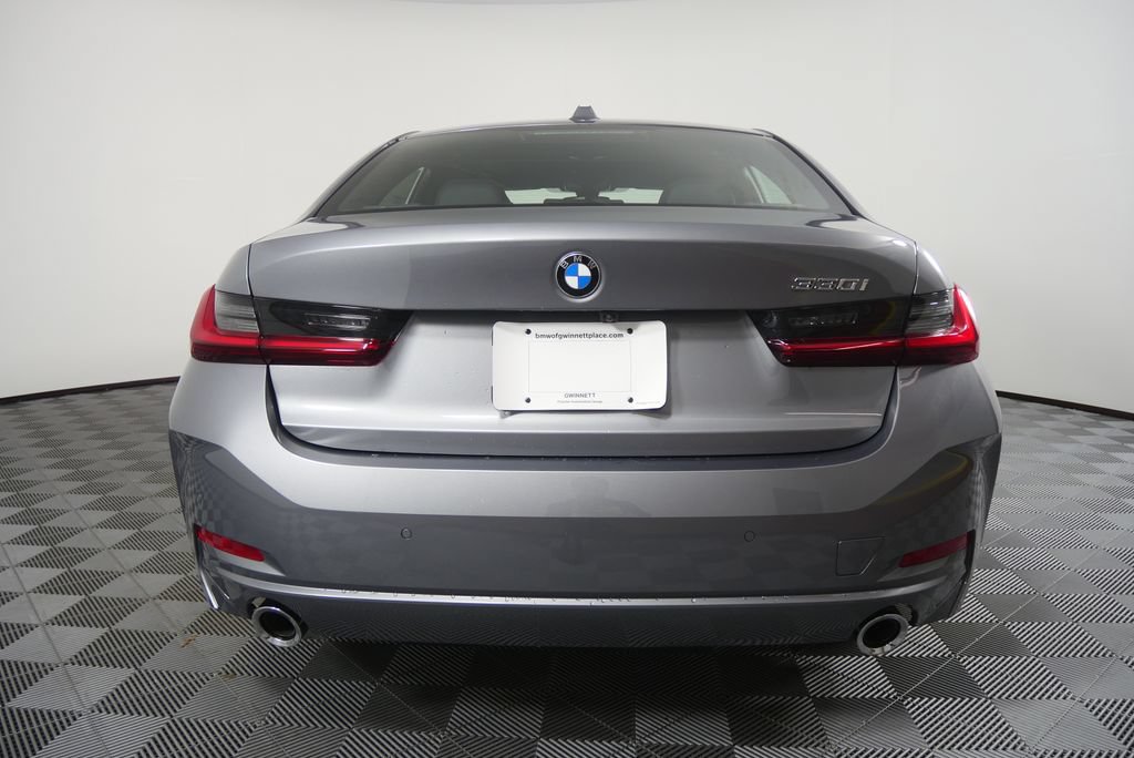 Used 2026 BMW 330i Sedan w/ Premium Package RWD image 4