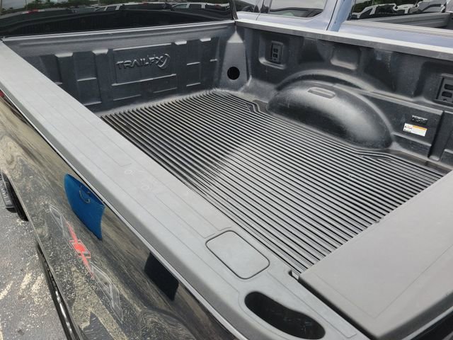 Used 2025 Ford F250 XLT AWD/4WD image 5