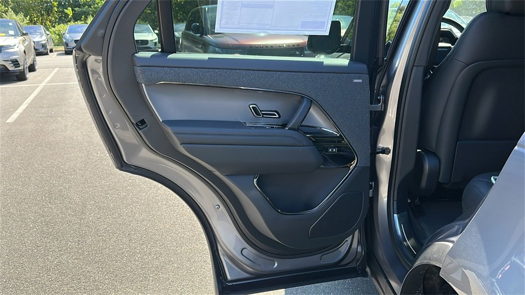 New 2025 Land Rover Range Rover Sport Dynamic SE image 23