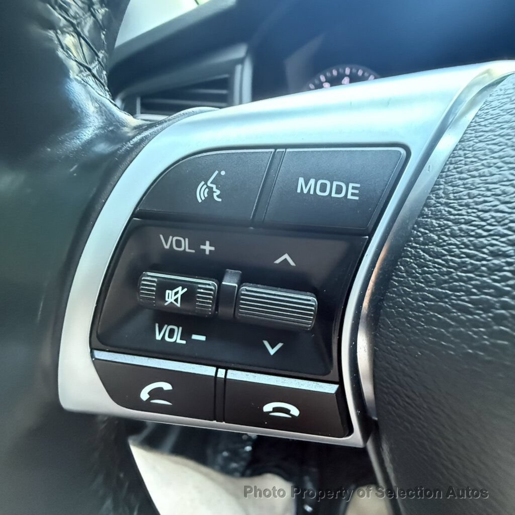 Used 2019 Hyundai Sonata Limited w/ Ultimate Package 04 FWD image 22