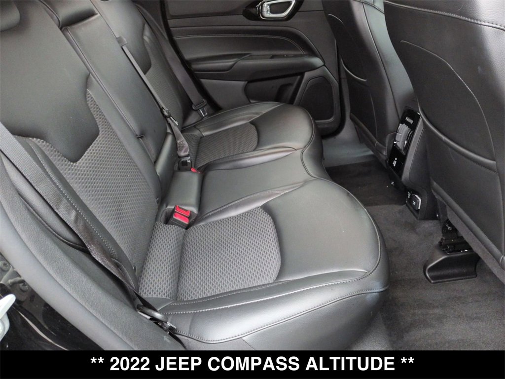 Used 2022 Jeep Compass Altitude w/ Convenience Group image 25