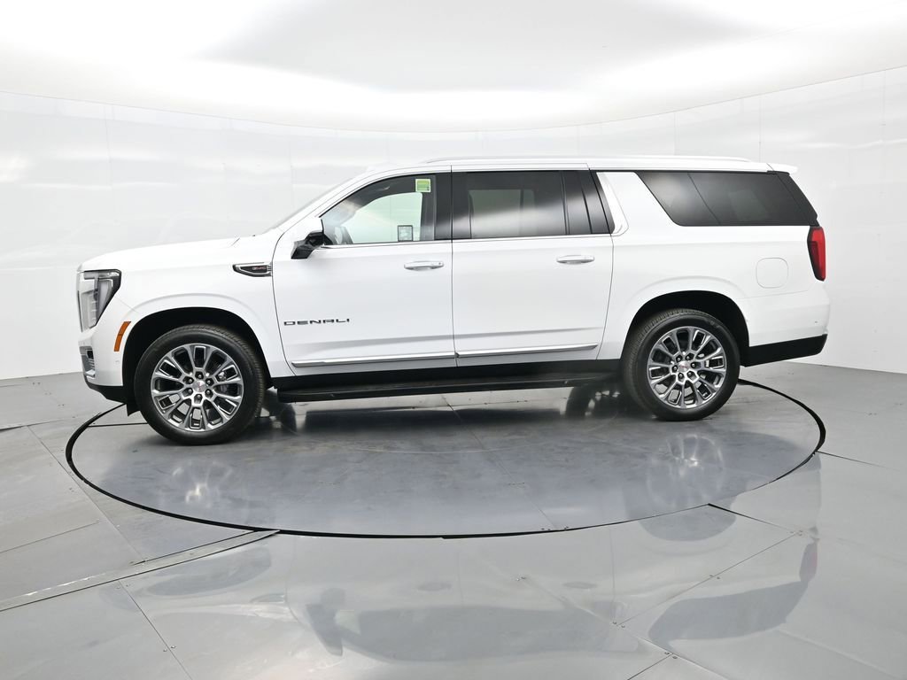 Used 2025 GMC Yukon XL Denali image 10