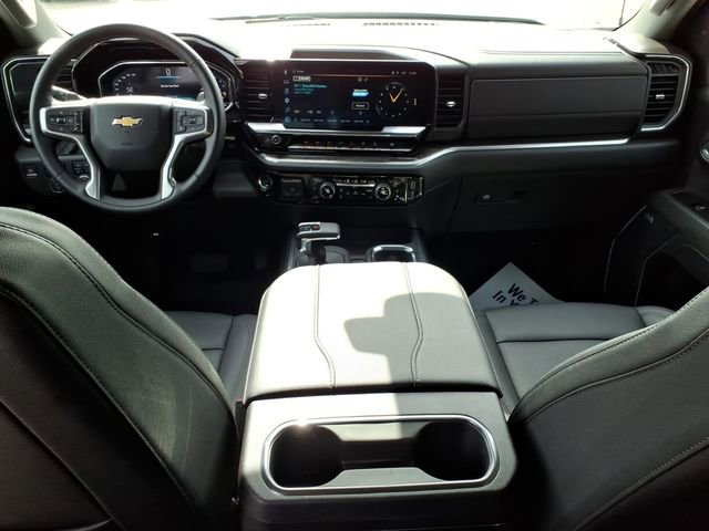 Used 2025 Chevrolet Silverado 1500 LTZ AWD/4WD image 12